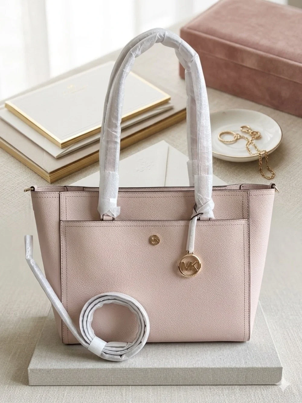 New Michael Kors Maisie Large Pebbled Leather tote, clutch purse not included.